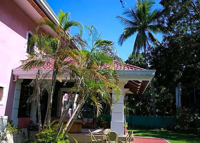 Flores Beachside 4* Cebu