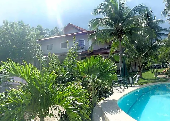 Flores Beachside 4* Cebu