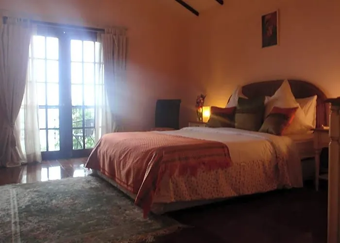 Flores Beachside Hotel